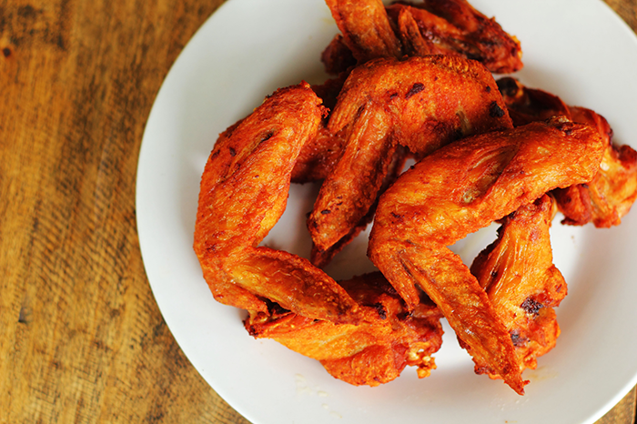25 Tasty Low-Carb Snacks For Weight Loss 21 Chicken wings low carb snack
