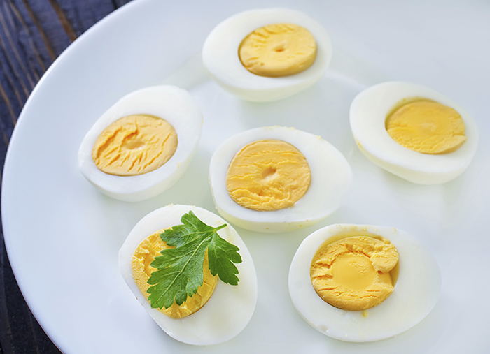 25 Tasty Low-Carb Snacks For Weight Loss 3 Hard boiled eggs low carb snack