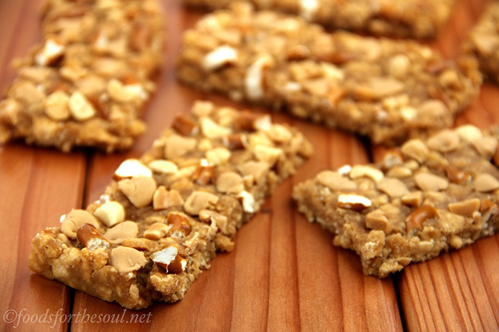 55 Best Tasting Homemade Protein Bars 109 Peanut-Butter-Pretzel-Protein-Bars