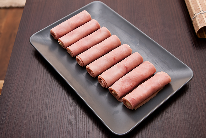 25 Tasty Low-Carb Snacks For Weight Loss 17 Turkey and Cheese low carb snack