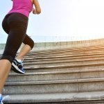 Tricks to use when climbing stairs to lose belly fat