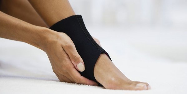 outer heel pain after running