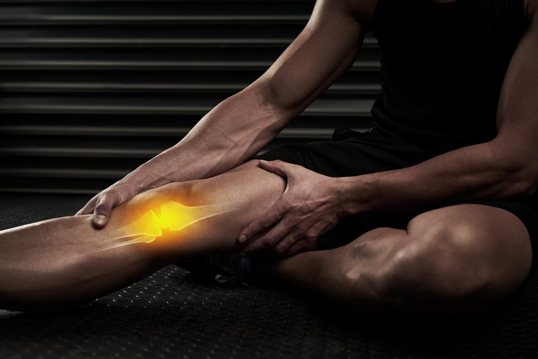 Why You’re Experiencing Sharp Knee Pain When Squatting