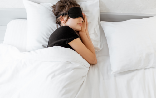 Blog 74 woman using Dr Teal's sleep spray before bedtime | Dr Teal's Sleep Spray Side Effects