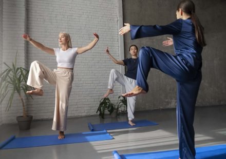 Tai Chi Benefits: How Beginners Can Improve Health at Home